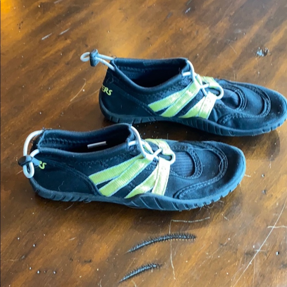 Rafters water shoes size 2 for kids